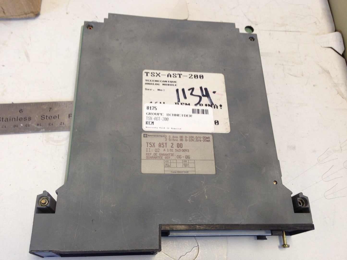 Tsx-Ast-2 00 Groupe Schneider Telemecanique Output Module Analog Hold-Et,Fl
