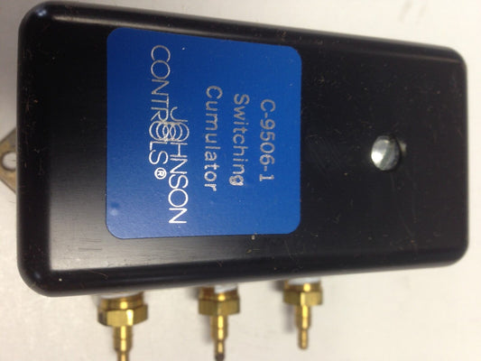 New  Johnson Controls C-9506-1 Air Switching Cumulator, 1/8"-Npt  Dk