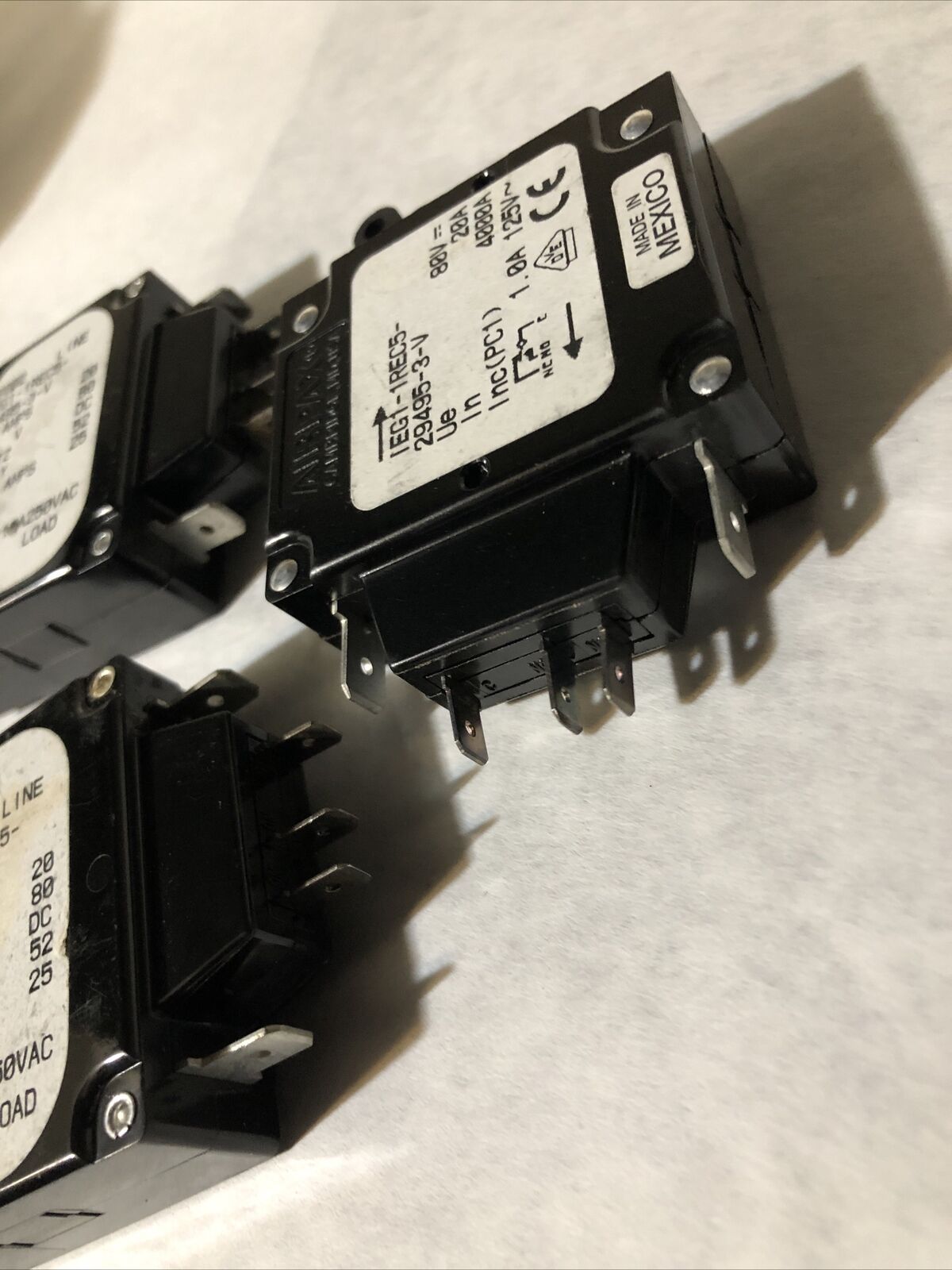 New Lot 3 Airpax Ieg1-1Rec5-29495-3-V ,Ieg11rec5  294953V,Bz