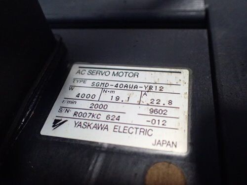 Yaskawa Electric Sgmd-40Awa0yr12 Ac Servo Motor 4000W 2000Rpm 22.8A,Bs