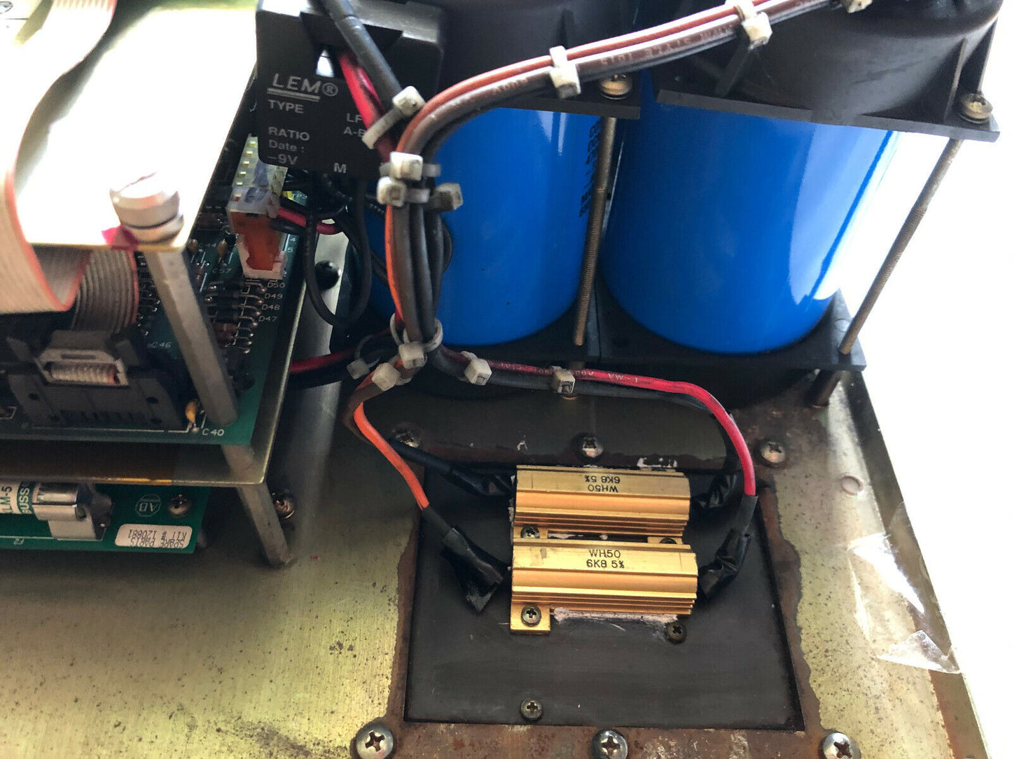 Allen Bradley 1336-B030-Eof,1336-B030-E0f 3-Phase Ac Drive,(Plastc Fan Damage,Ew