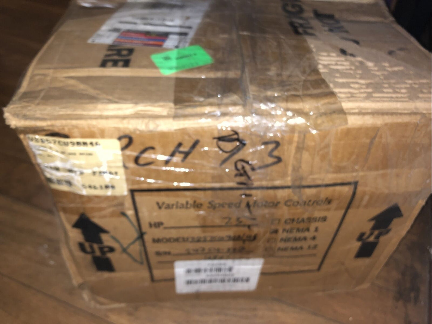 New Square D 480Vac 7.5 Hp Vfd Drive Vsd57cu90n46 3 Ph (Telemecanique) Vsd57,Dj