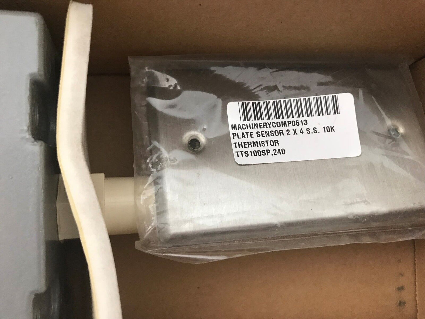 New Bapi Ba/H320-D,Bapi Duct Humidity Sensor For Wet Locations,St
