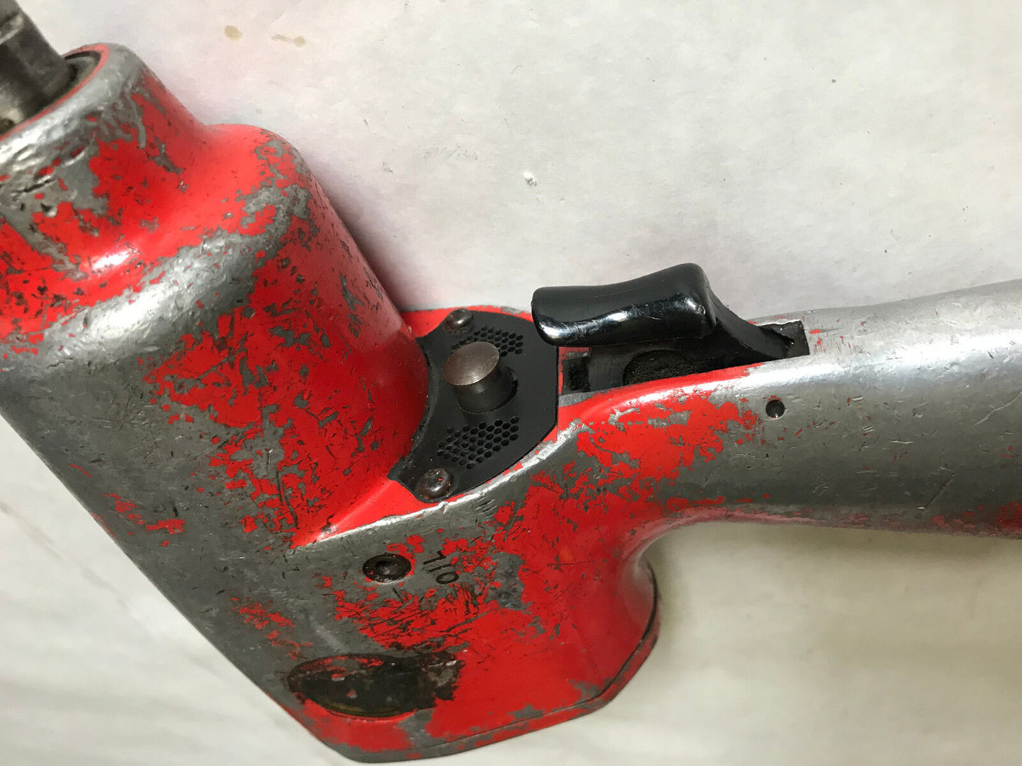Universal Air Tool 8120 Pneumatic 1/2" Impact Wrench Reversible 3/8",Tu,H120,Sa