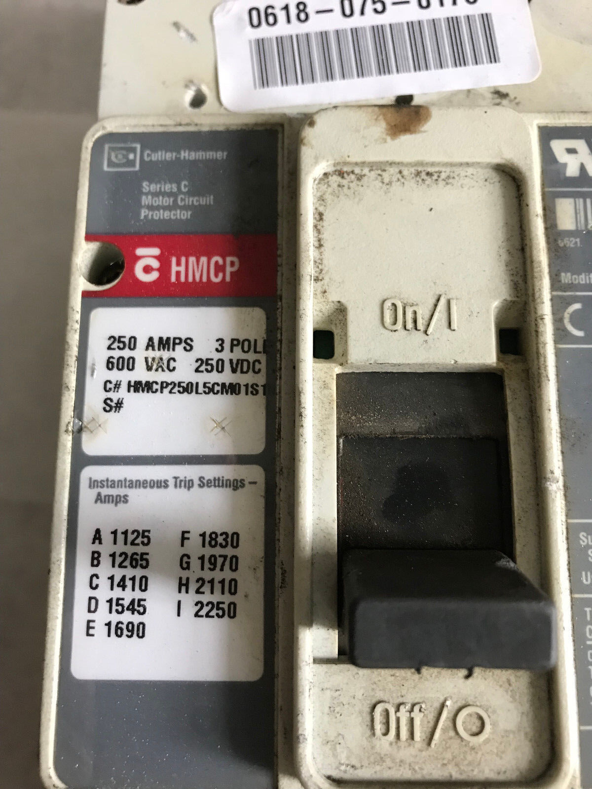 Lot 2 Cutler Hammer Hmcp250l5cm01s10 Circuit Breakers,250A,3Pole,600 Vac/25,Ta