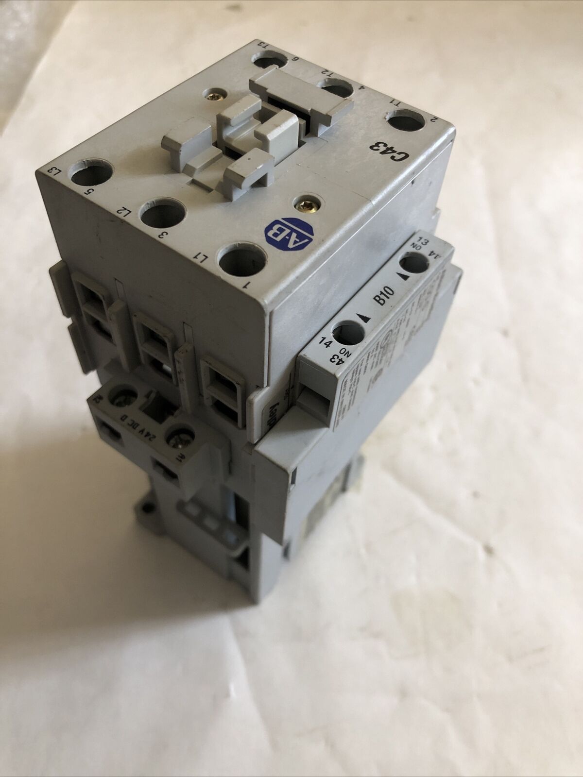 Allen Bradley 104-C43dj22,100S,Allen Bradley C43 Reversing Contactor,24V Coil,Bm