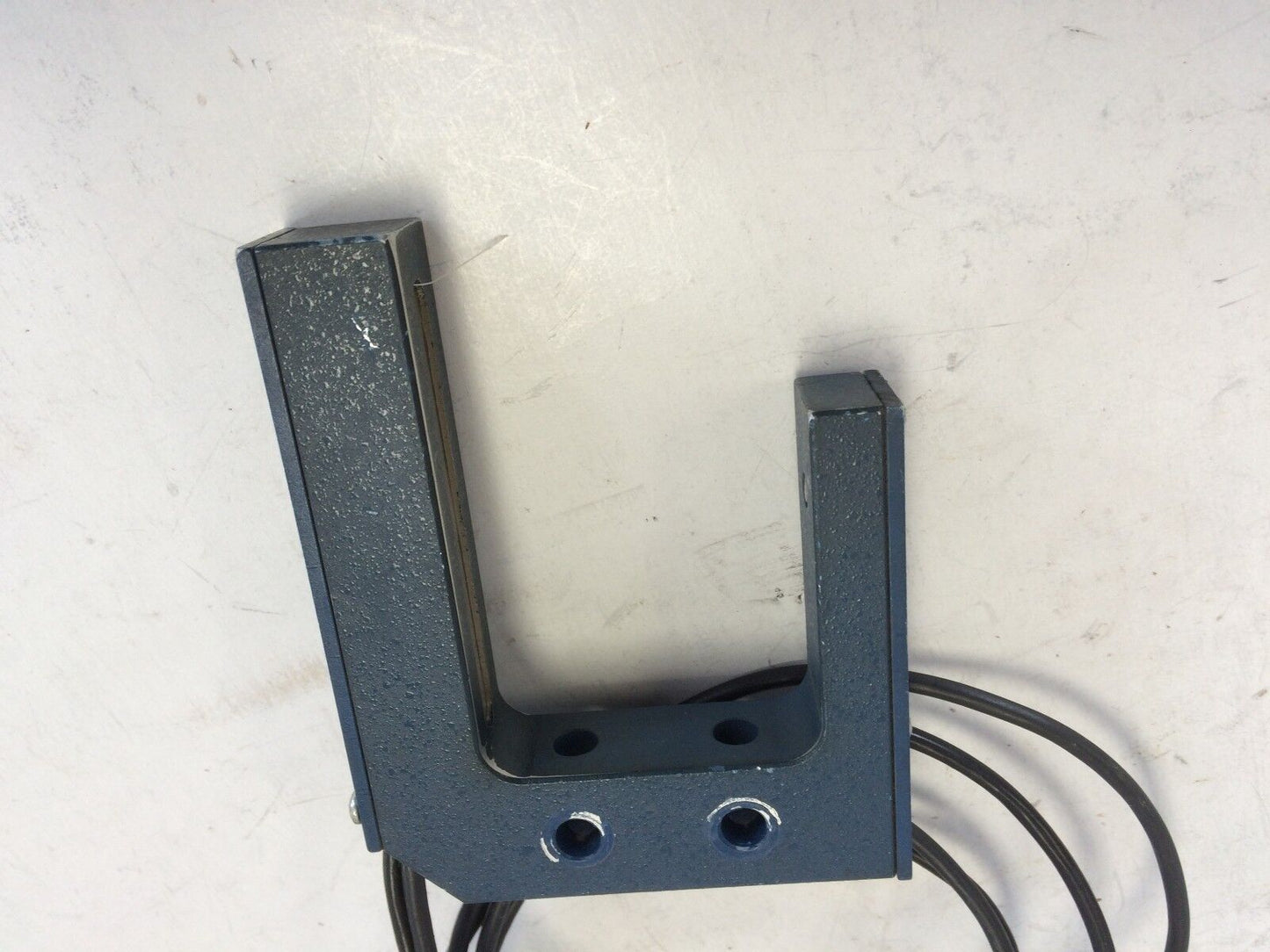 Cutler-Hammer 1372As3335 Eaton Photoelectric Analog Slot Sensor,Si