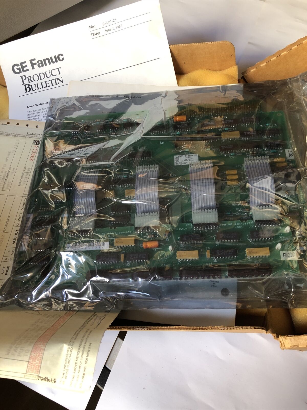 Ge Fanuc  Ic600 Bf923k 10-50V Sink Out Module 250Ma/Pt 44A717558-G01 Va-4,Fl