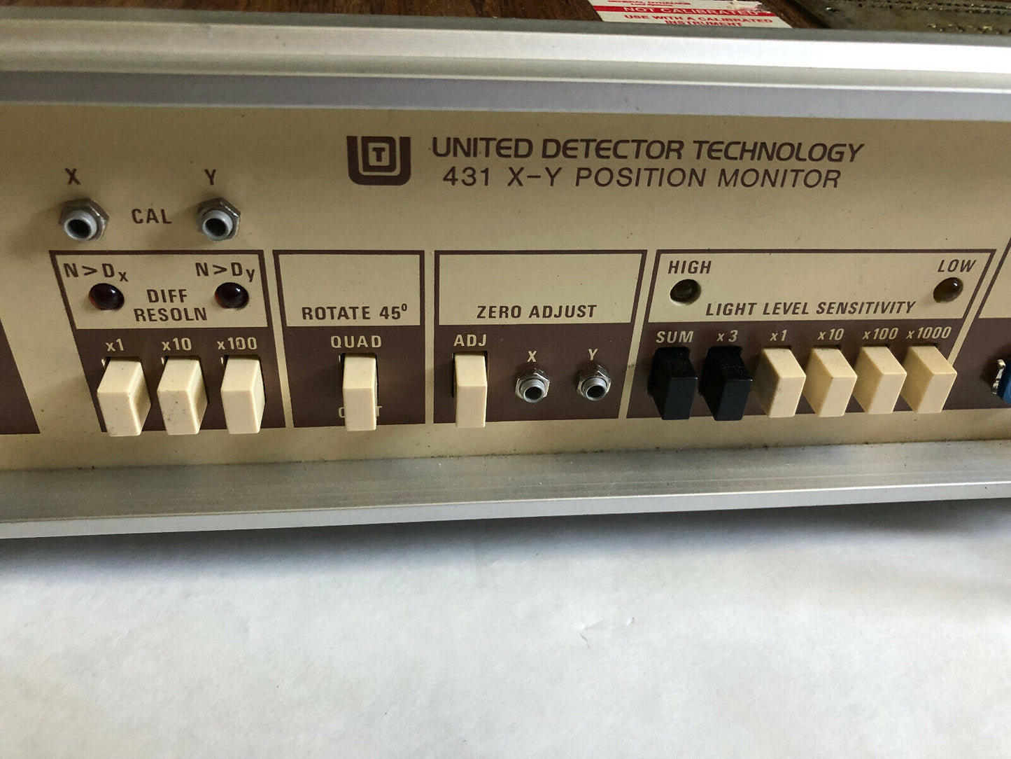 United Detector Technology 431,Model 431 X-Y Position Monitor,431 1,Se