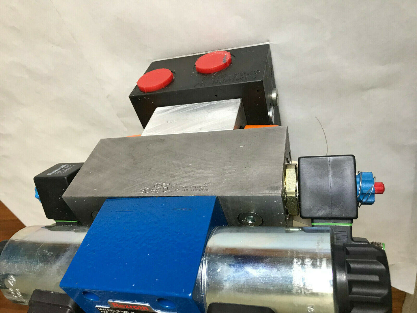 Rexroth R901311968,Ma111641001a,C8406,R901311754 Hydraulic Valve Abm10pn-3,24,Sf