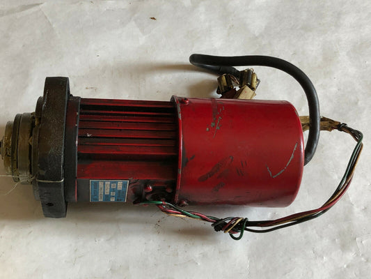 Yaskawa Electric Usarem-01Yr41 Ac Servo Motor,110 W,Rpm 3000,Usarem-Oiyr4i,Ee,Bf