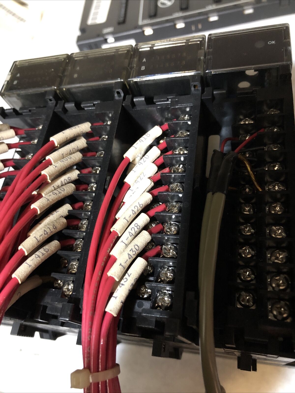 Ge Fanuc Ic693ch5392f,Ic693chs392f,Ic693alg220d,Ic693mdl340d,Two Ic693mdl240d,Bv