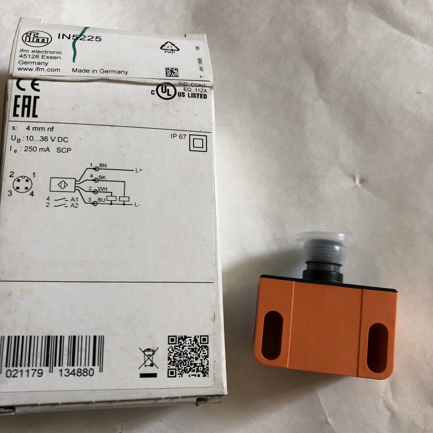 New Efector Ifm Ind3004dbpk/Us-100-Dpv,Ifm In5225 Inductive Dual Sensor,Cs