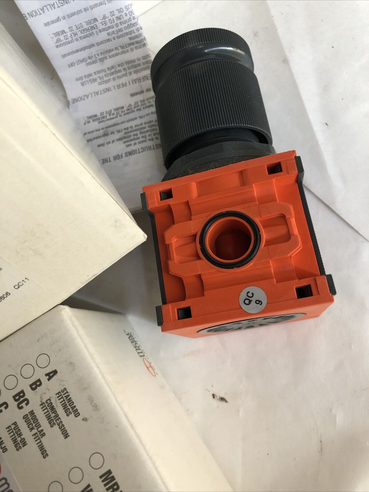 Metal Work 9330801U Reg 200 Regulator & 3402004Ua,1/2" End Plate Kit 9330801U,Dg