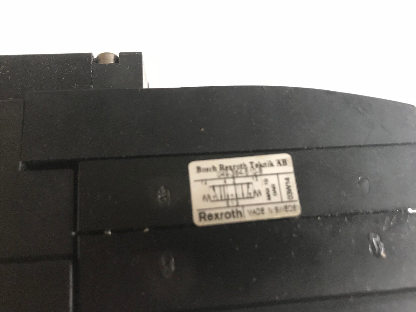 Bosch Rexroth 261-109-140-0 Pneumatic Solenoid Valve 049-384-610-8,281-109-140-0