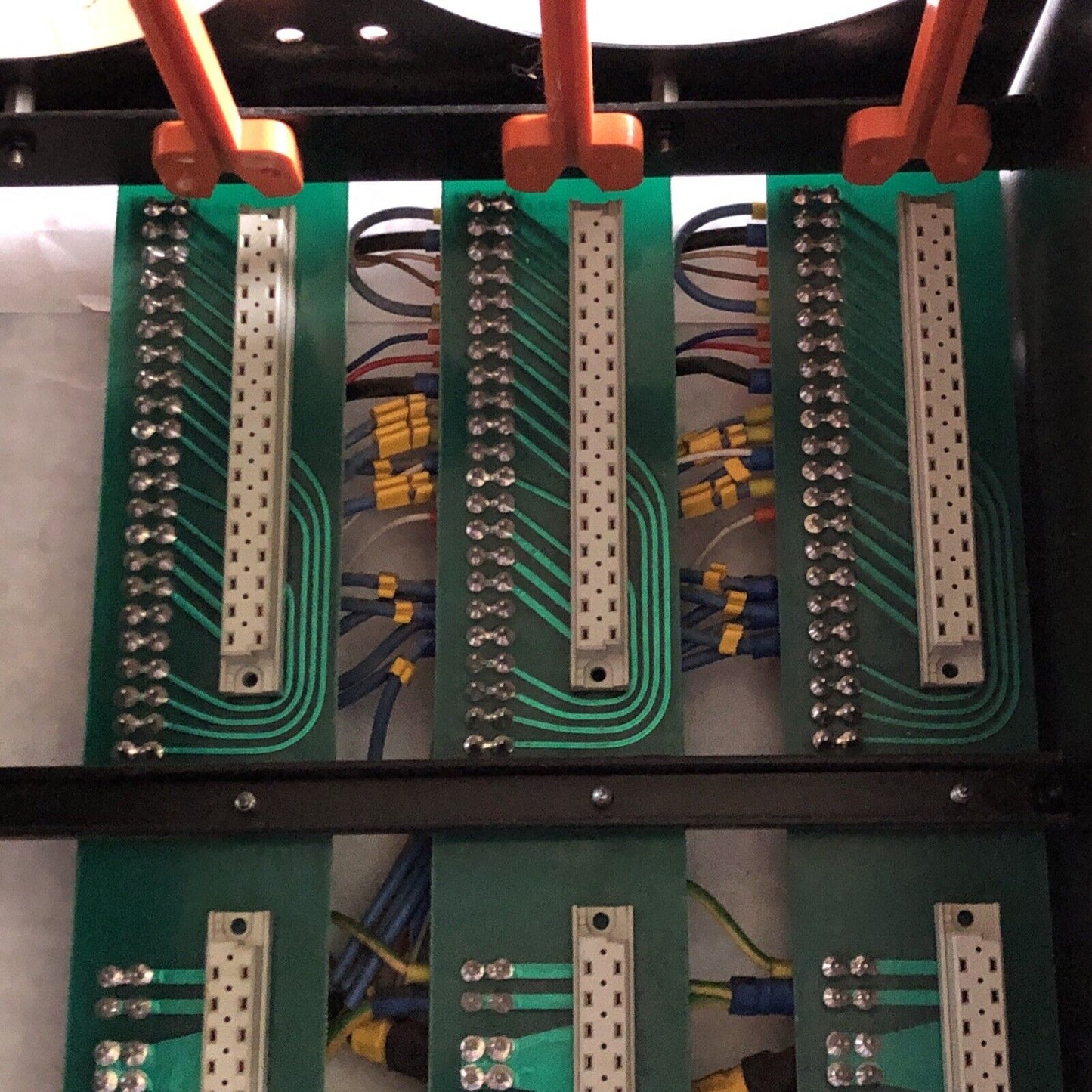 Vickers Aze R3/E Aze-Cc4q,P.N.Be600,120.04.32B Servo Drive,Aze-Cc4q,Rack,Em