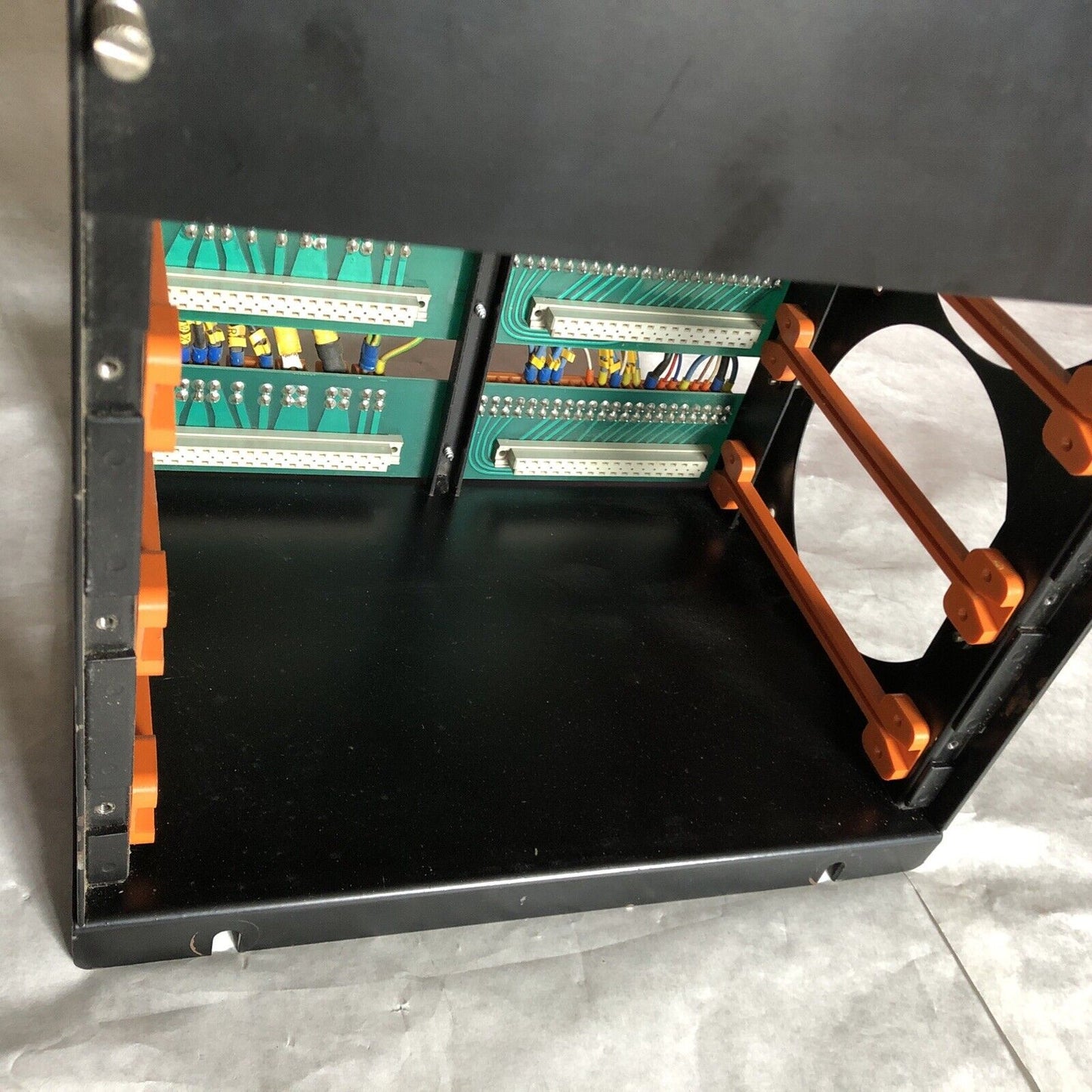 Vickers Aze R3/E Aze-Cc4q,P.N.Be600,120.04.32B Servo Drive,Aze-Cc4q,Rack,Em