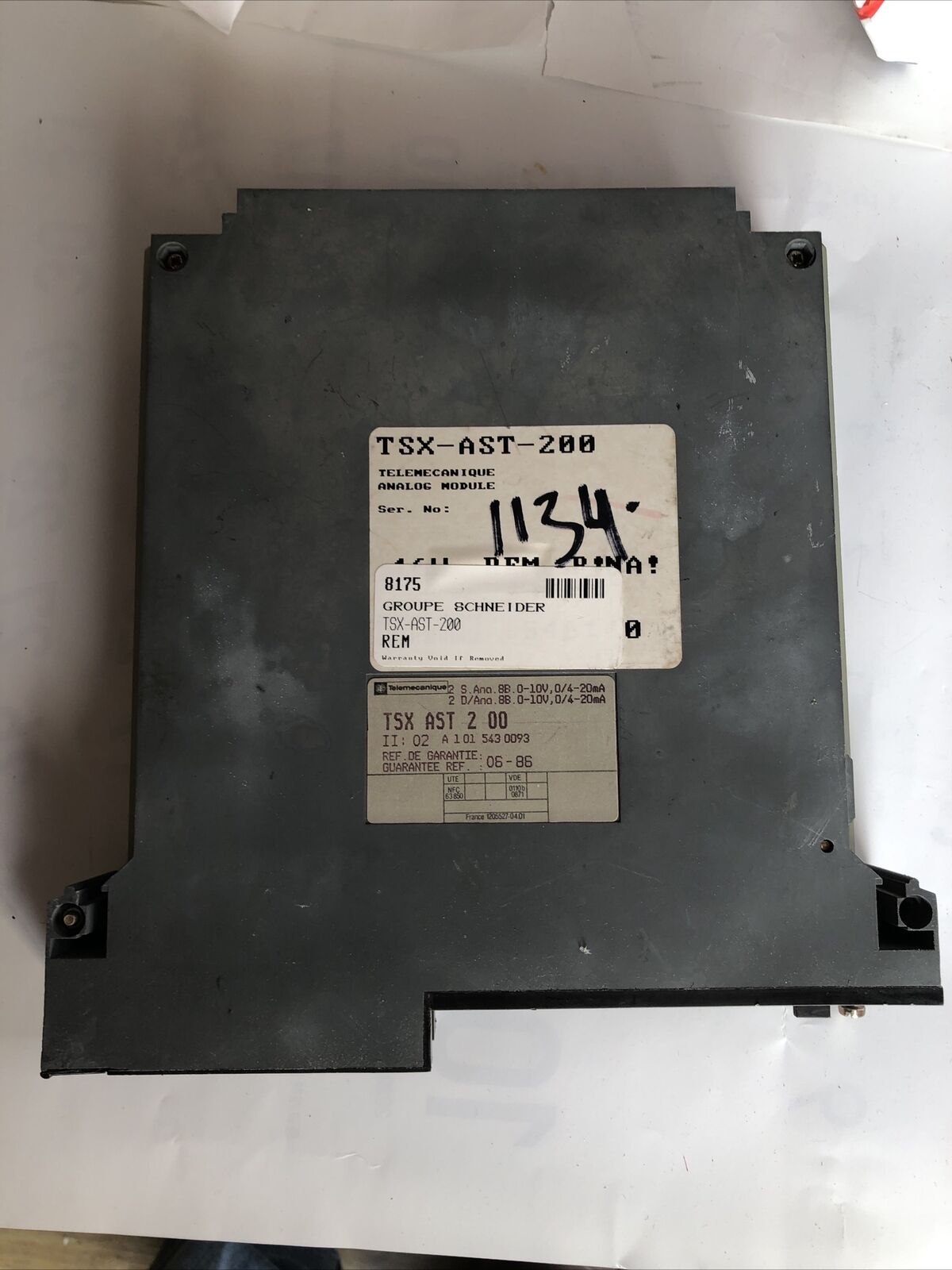 Tsx-Ast-2 00 Groupe Schneider Telemecanique Output Module Analog Hold-Et,Fl