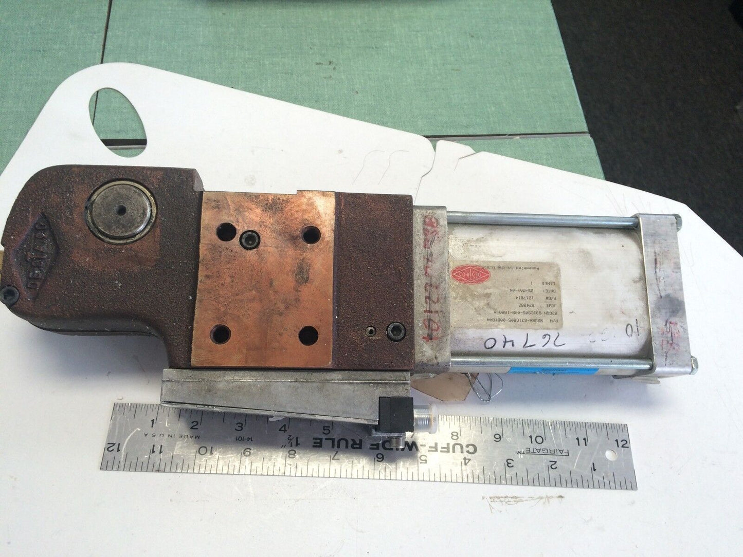 New Destaco 82G6n-631C905-008180A Clamp,Parker P82g63-3100U,  85Mm Stroke,Ad