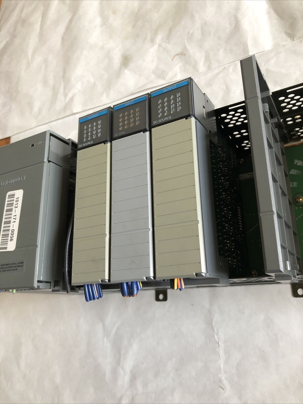 Allen Bradley Slc-500 Plc 1746-P2, 1746-A10, 1746-P2, 1746-Ib16 ,10-Slot,Dg