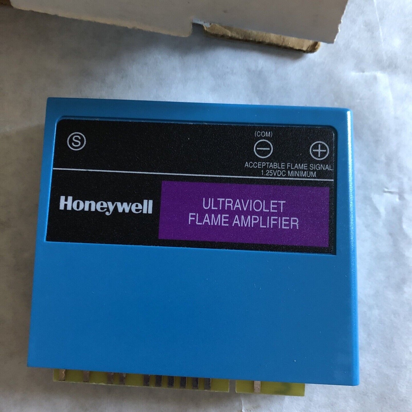 New Honeywell R7849a1023 Ultraviolet Flame Amplifier,Ed