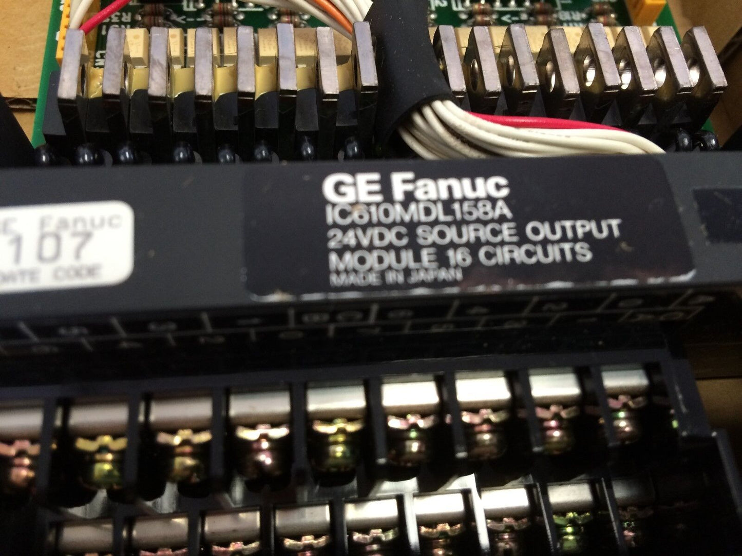 New Ge Fanuc Ic610mdl158a Output Module 24Vdc Srce Rem Term Blk W/Leds 16Pt,Bf