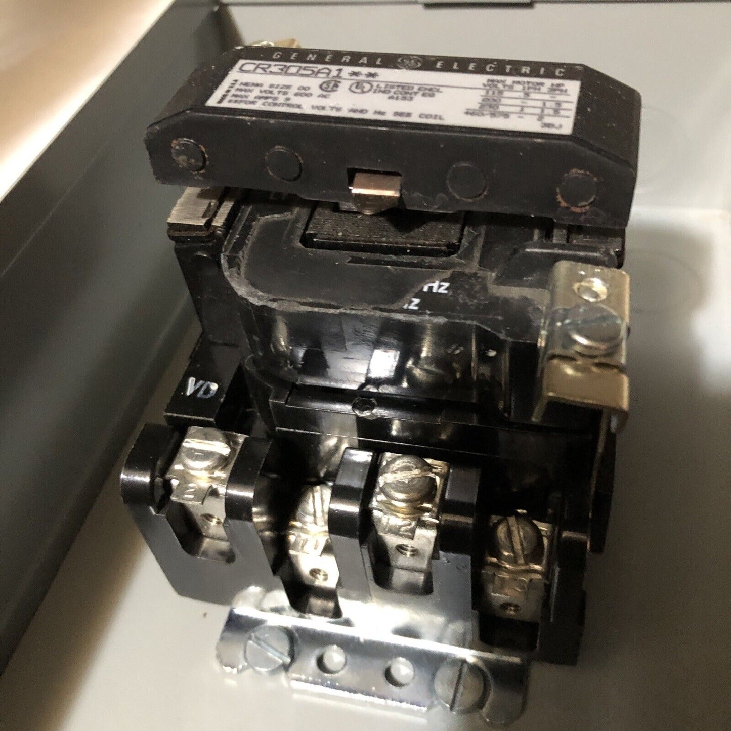 New General Electric Cr305a1** 300 Line Magnetic Motor Starter 9A Nema 00,Bq
