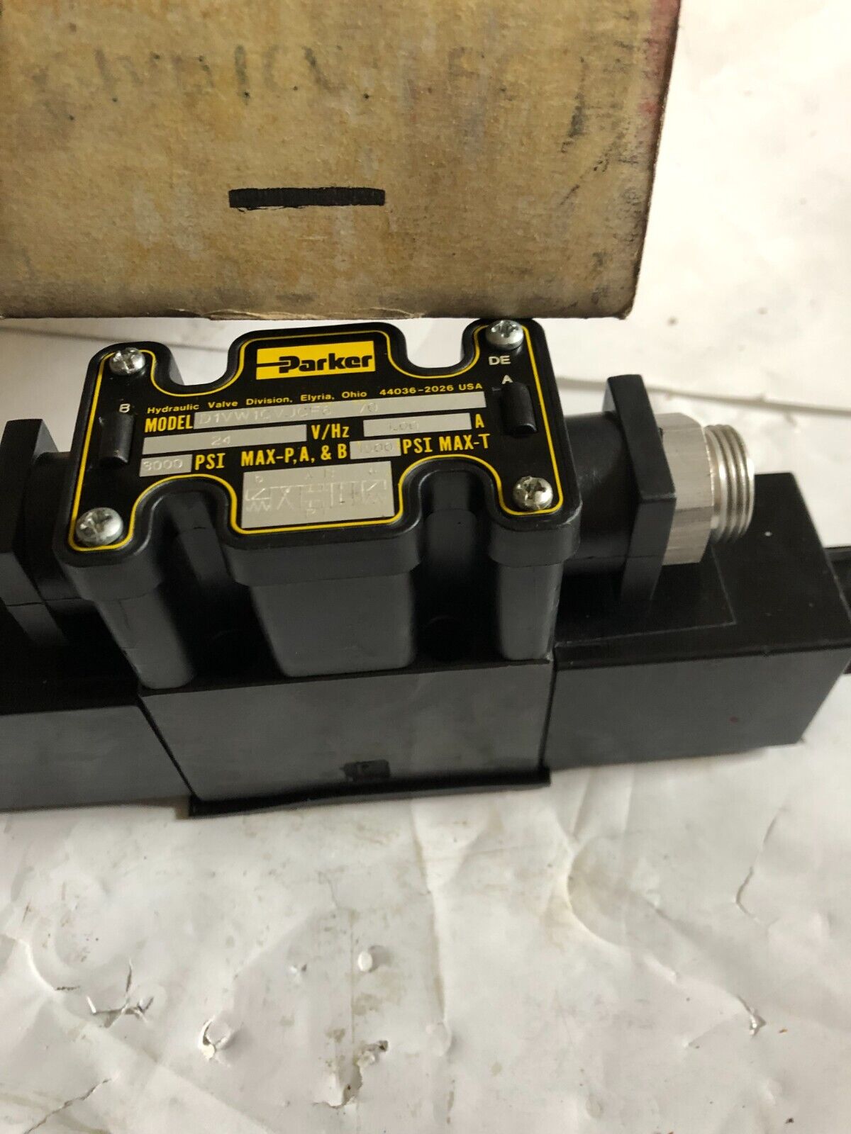 Parker Hannifin D1vw1cvjcf6 70 Solenoid Operated Directional Control Valve,Bt