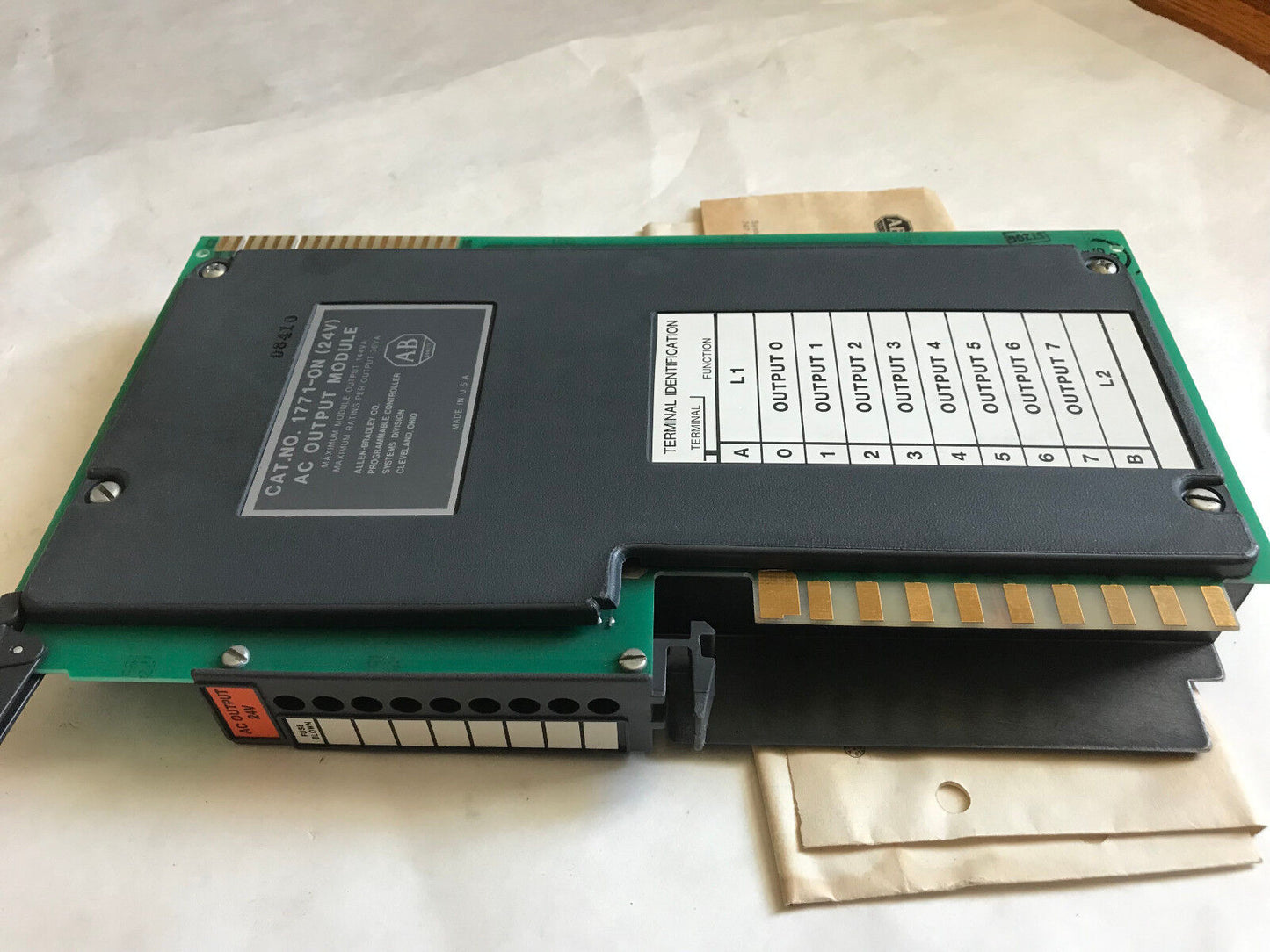 Allen-Bradley 1771-On,Allen-Bradley 1771-0N (24V) Ac Output Module,1771-0N,Sr