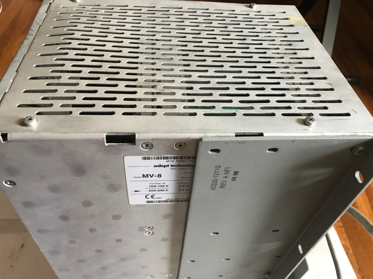 Adept Mv-8, 040 Sio Vji Robotic Controller,2.5A,240V,5.0A,100V,30330-31000,Ac