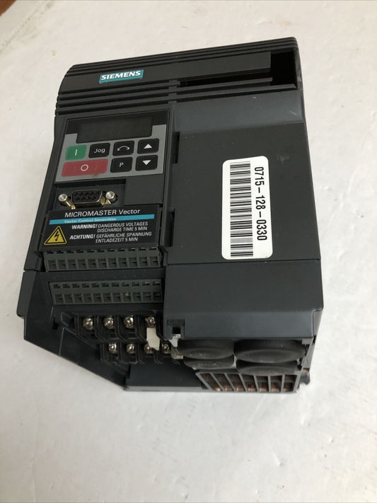 Siemens 6Se3215-2Cb40,6Se32152cb40 Micromaster Vector Drive,1.5 Hp,3Ph,230V,Cy