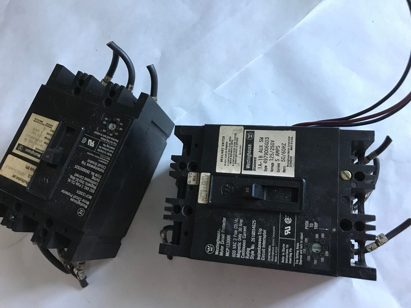 Westinghouse 4979D06g03 Circuit Breakers,30A,1A-1B Aux Mcp13300r,5Amps,Et