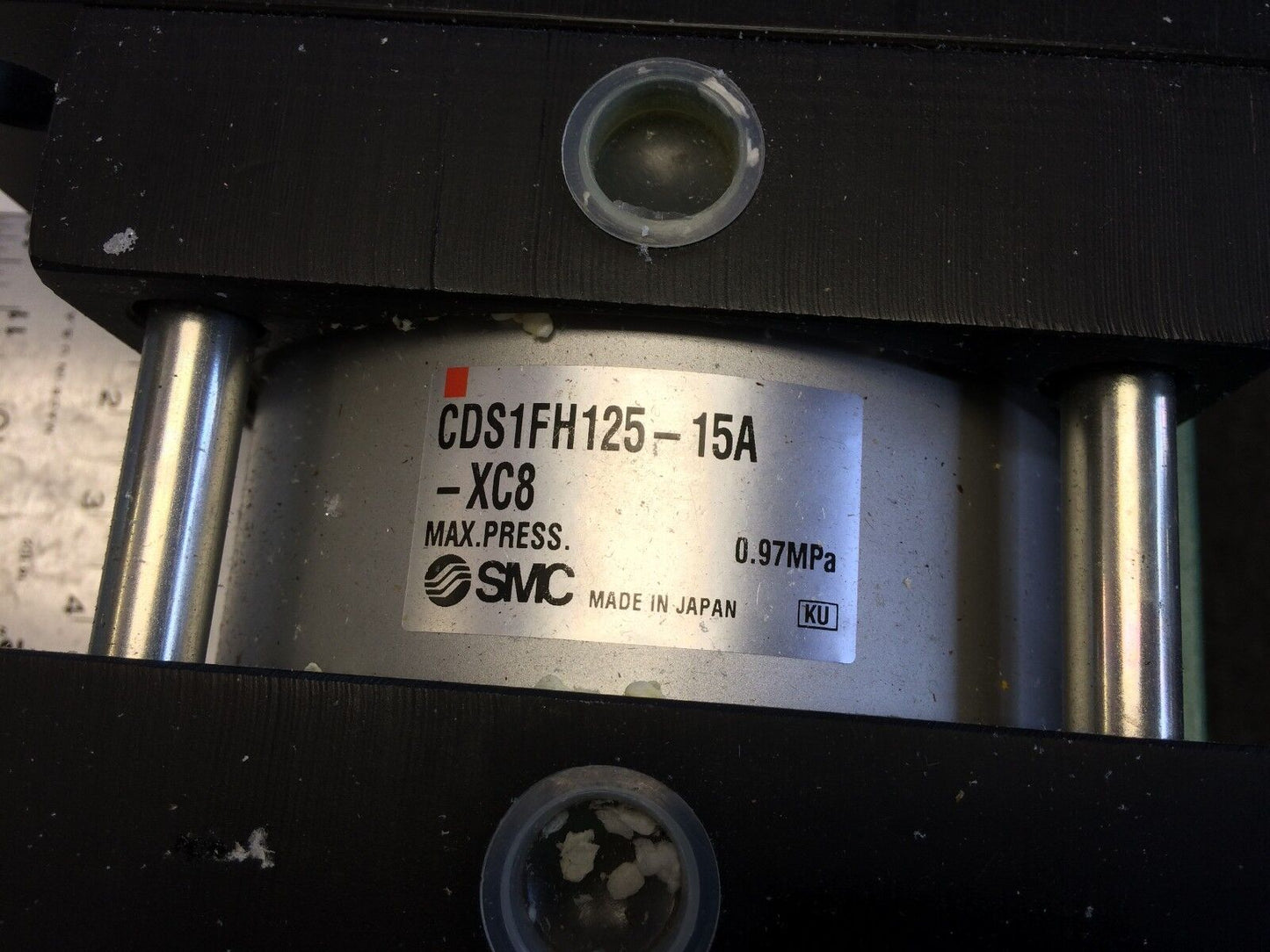 New Smc Cds1fh125-15A-Xc8 Pneumatic Cylinder,Bo