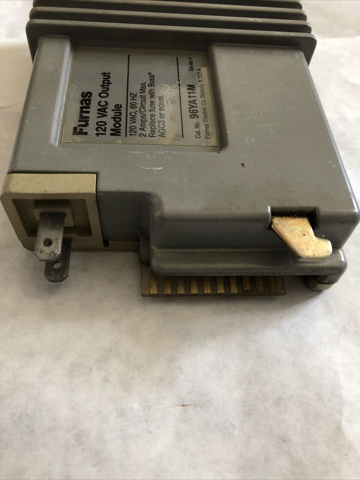 Furnas 120Vac  Output Module  2Amp 96Ya11m ,120Vac,Bw