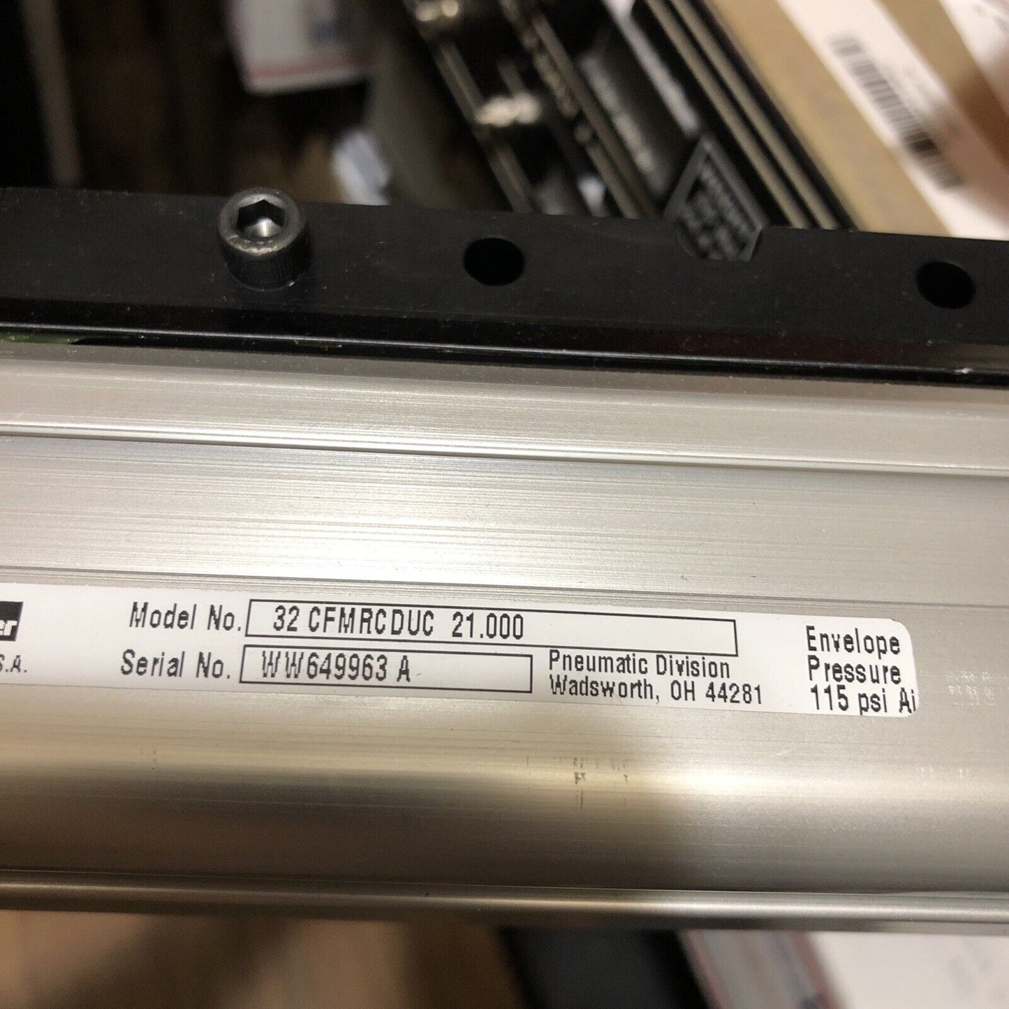 Parker 32 Cfmrcduc 21.000,39-860-7202 Pneumatic Linear Actuator, 21" Stroke,Be