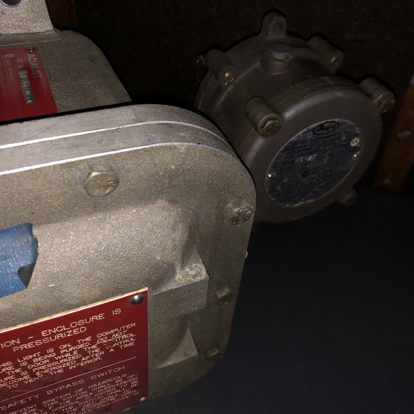 Adaloet Xjf 060806N4 Hazardous Pressure Switch,1950-0-2F  Dwyer 1950,Aa