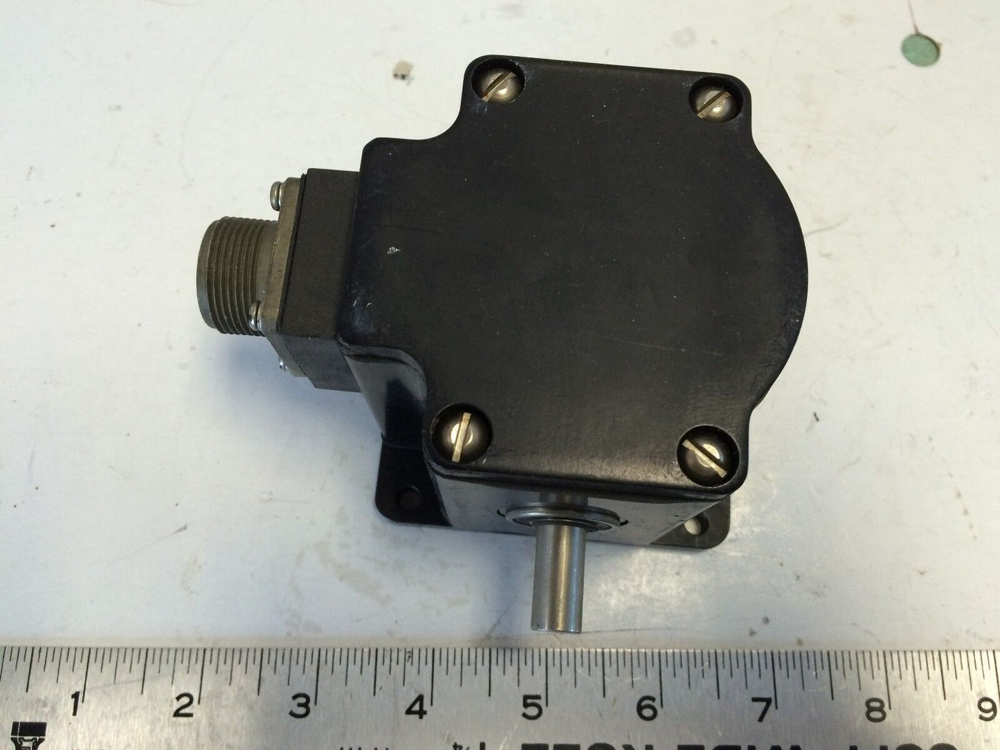 New Stegman Hd32 1 5E,0300,6-111443-0300 Rotary Encoder,Shaft Diameter 3/8",Ew