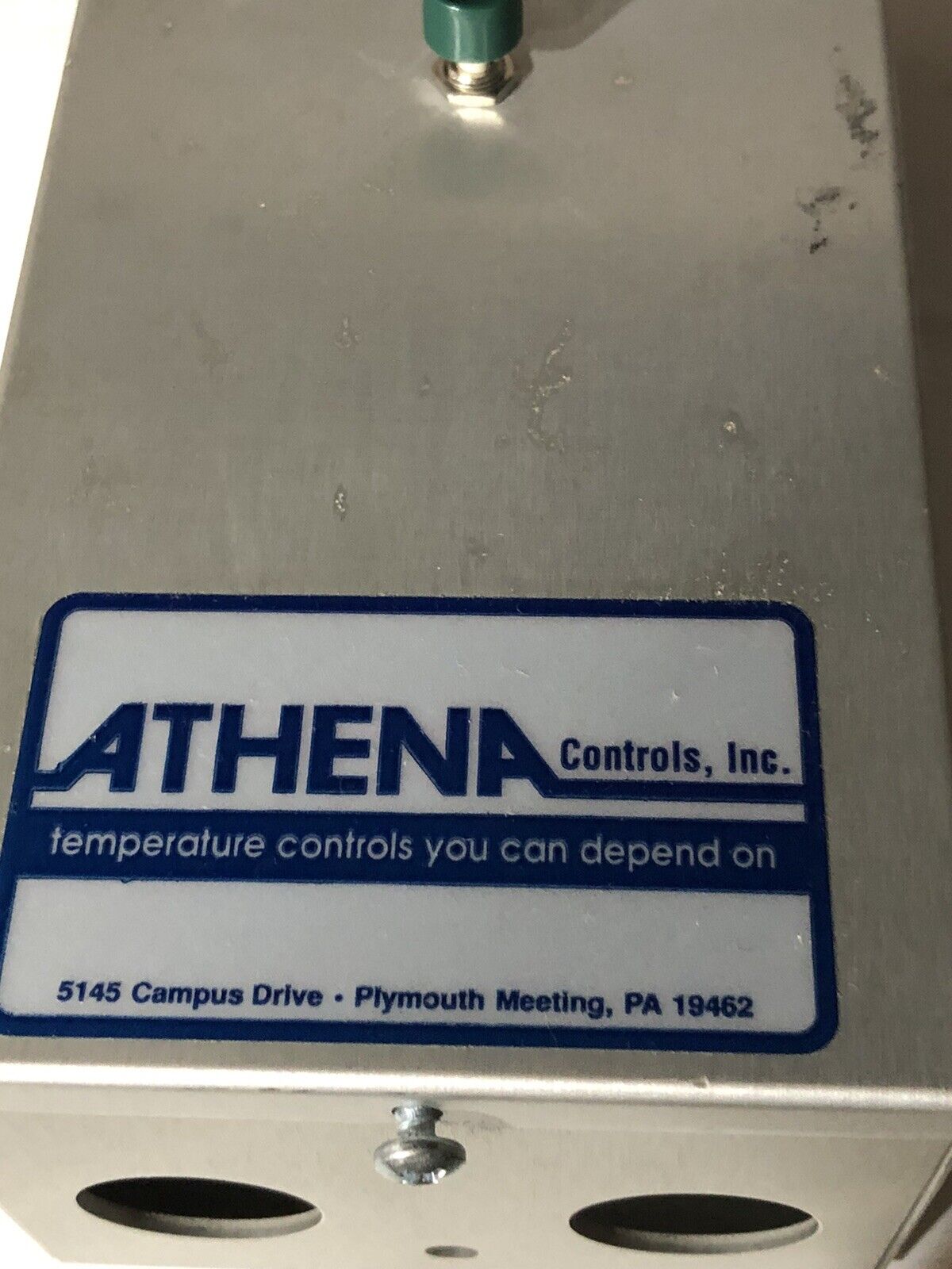 New Athena 86L-B-114-149 Process Temperature Controller,1 Ph,120/240 Vac,80,To