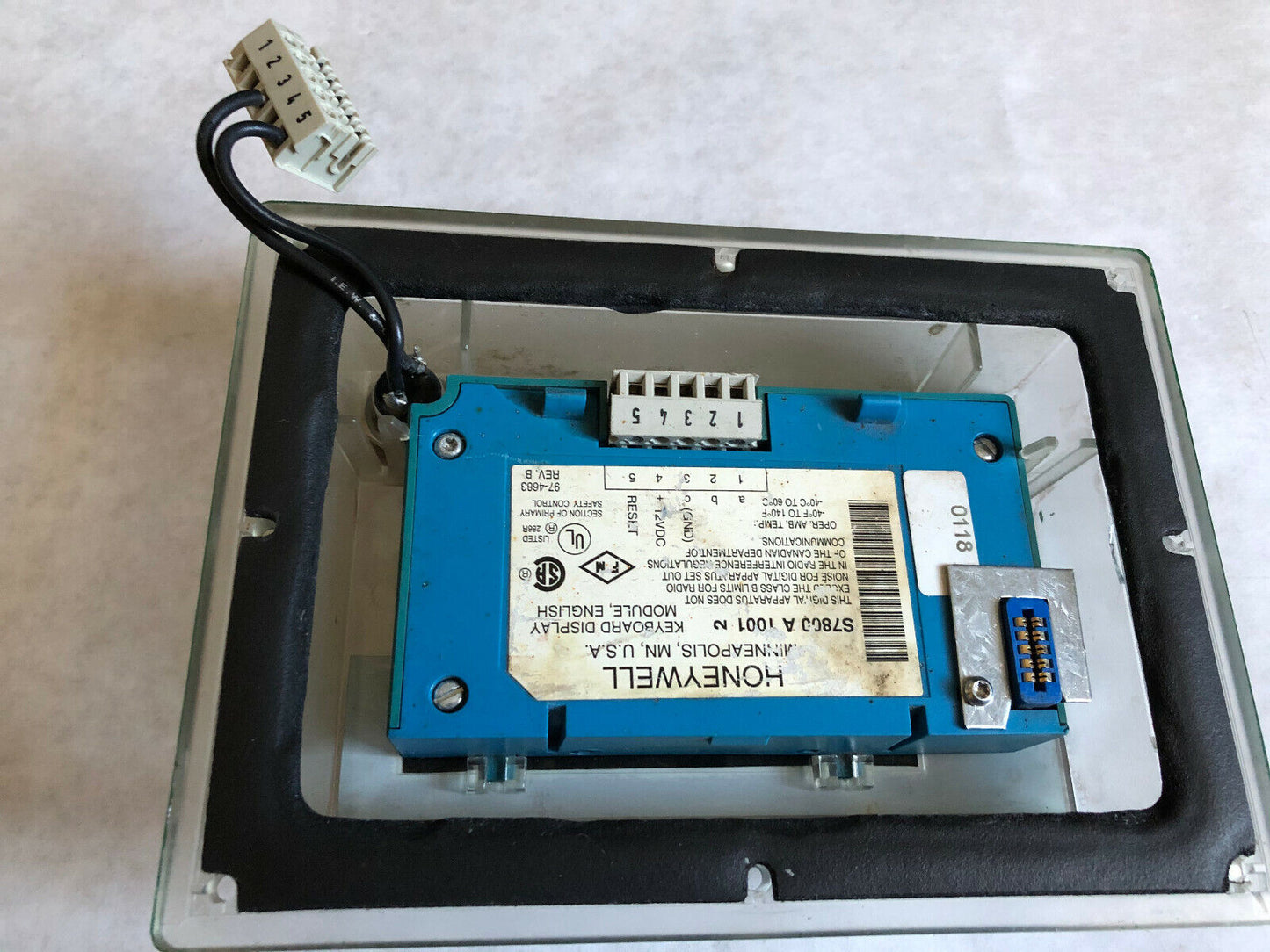 Honeywell S7800a1001 Burner Keyboard Display Module English (Holder Damaged),Eb