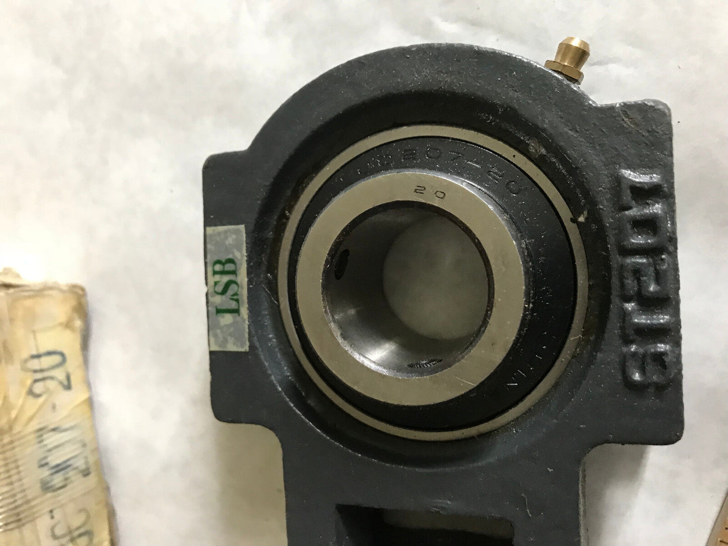 New Lsb Uc207-20 1-1/4" Pillow Block Bearing New  .Eo
