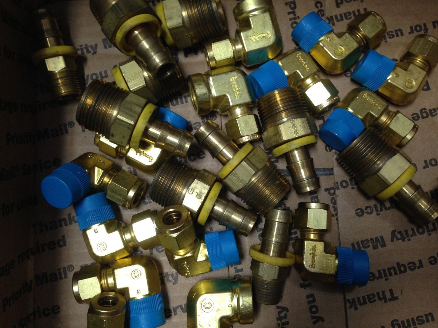 New Lot 34 Mixed Swagelok Brass Fittings,Pipe Connectors 3/8" & 3/4" Npt,Se