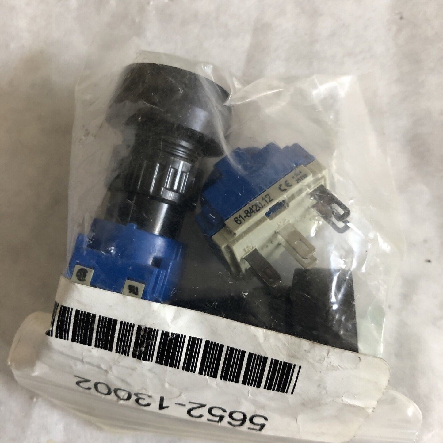 New Lot 2 Eao 61-1240.0, 61-8420.12, Pushbutton Switch Green,Ed