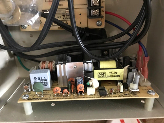 Sc Super Circuits Dc12-4Cam 4 Camera Power Supply B-Tron Db8 Dcr 4-3.5-1Ul