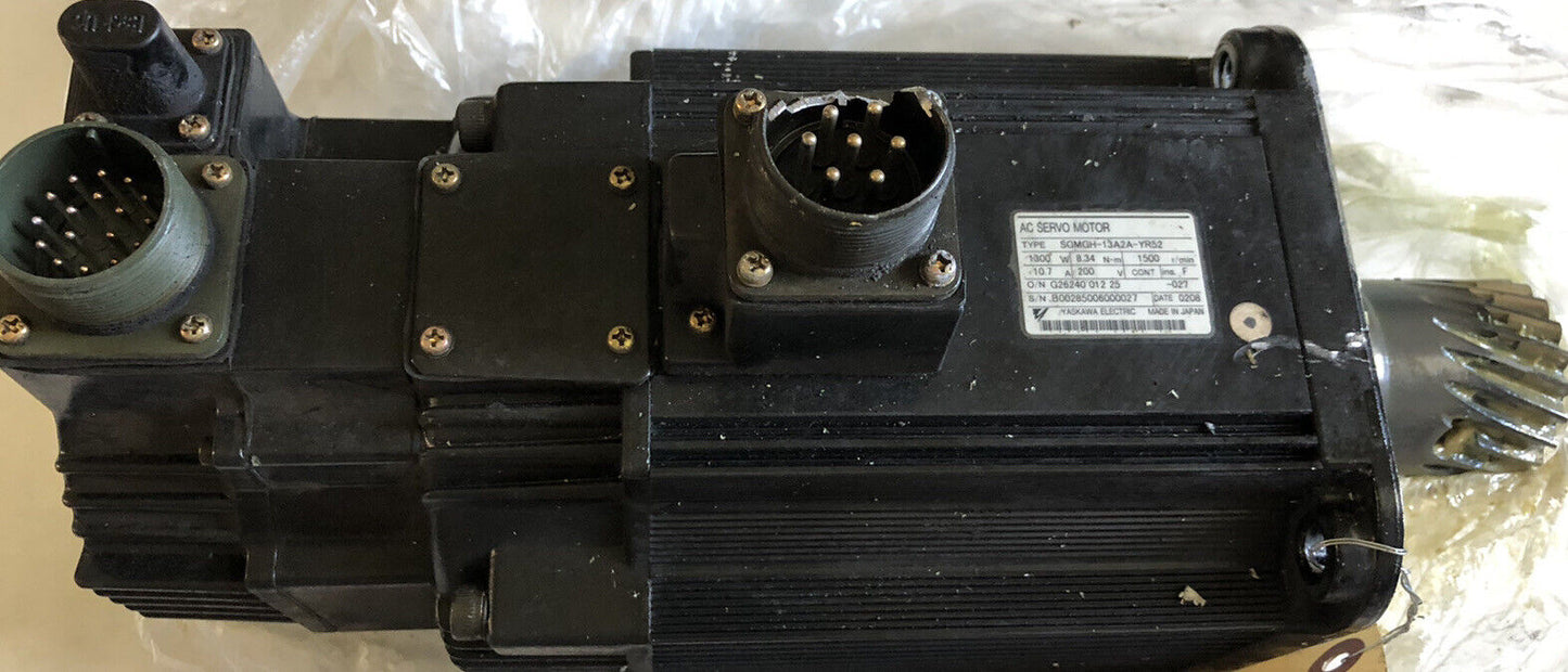 Yaskawa Sgmgh-13A2a-Yr52, R10887 625 Ac Servo Motor, 1500 Rpm, 200 Vac,Bh,Be