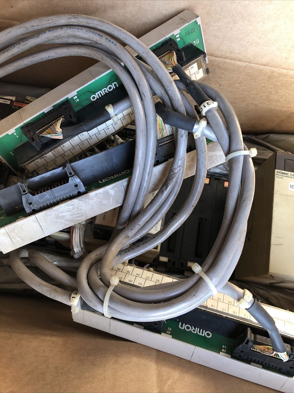 Omron C200hg-Cpu43-E,C200h-Id215,C200h-Oc225,Pa204,Srm21-V1,Id215,Od215,Oc225,Fc