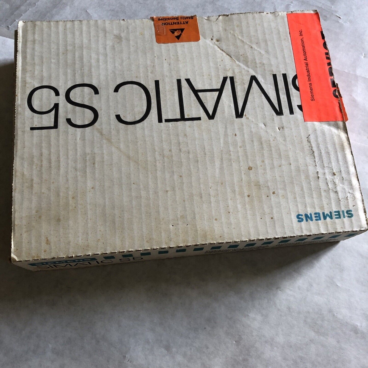 New Siemens 6Es5454-4Ua12 Simatic 6Es54544ua12 Output Module 16Point 24Vdc,Sr