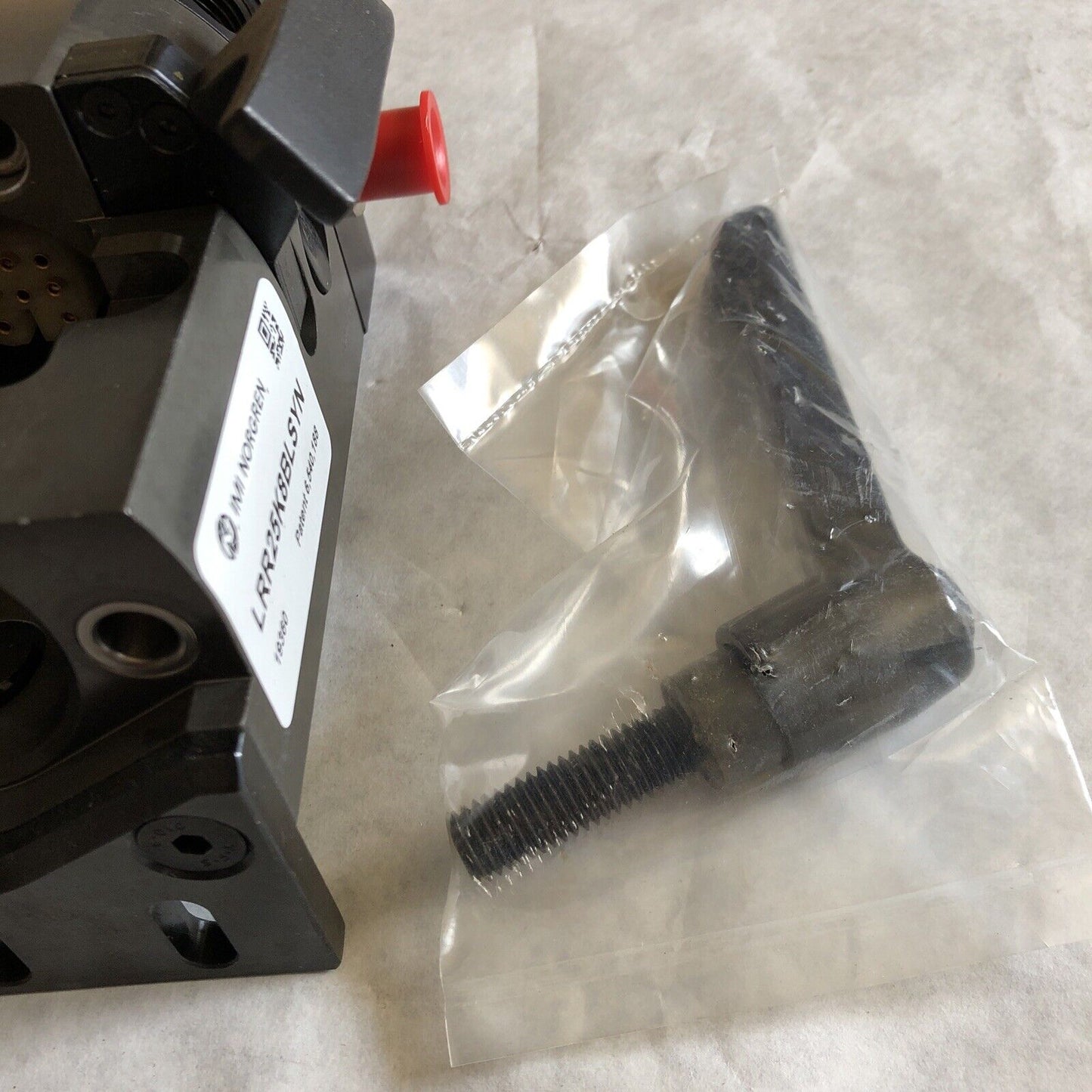 New Imi Norgren Lrr25k8blsyn 19360 6,540,188 Pneumatic Assembly,Bx