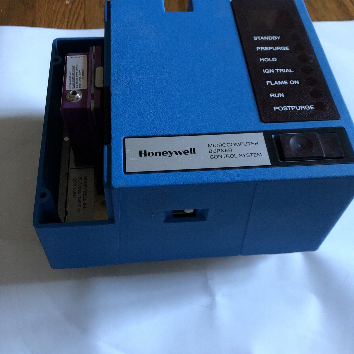Honeywell Bc7000l 1000 W/R7249a 1003 Microcomputer Burner System,Bc7000l 1000,Bp