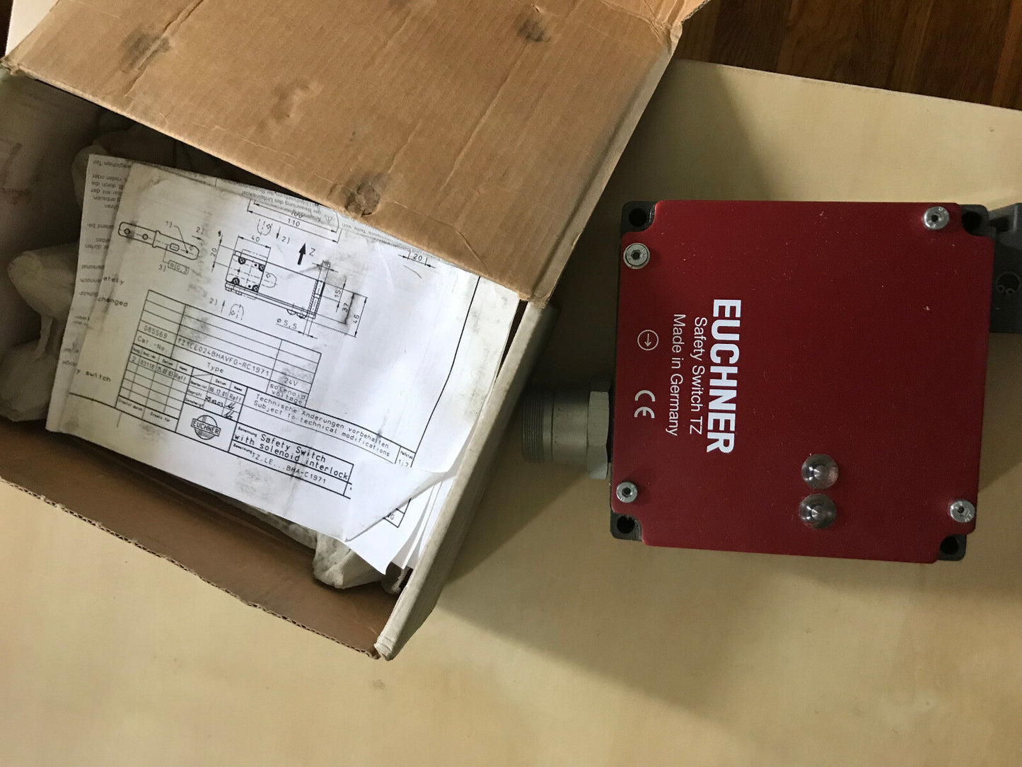 New Euchner Tz1le024bhavfg-Rc1971 Safety Switch Tz,Tz1le024bhavfg-Rc1971,Bp