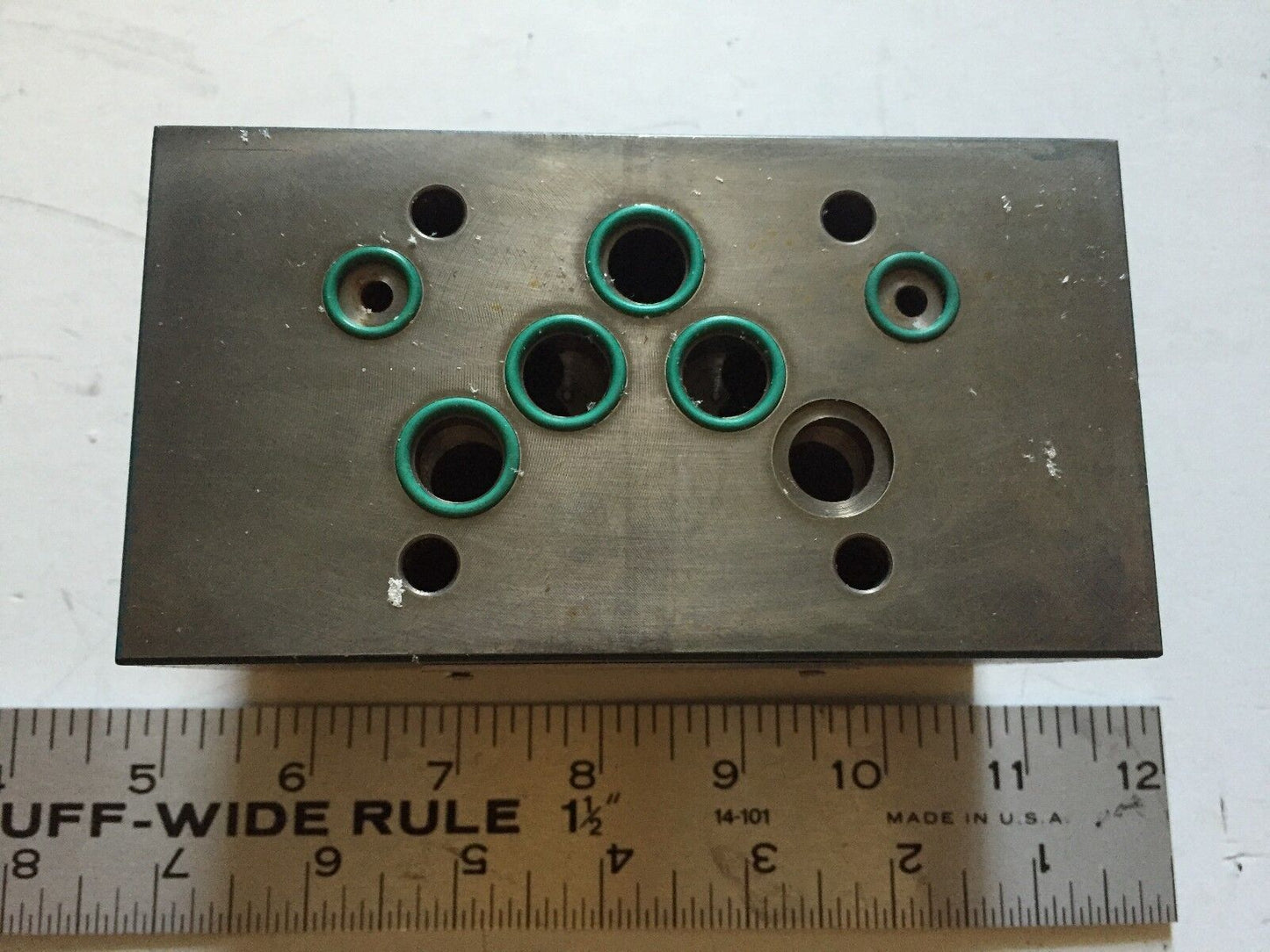 New Bosch 0 811 020 041 Hydraulic Valve, 3500Psi Max,0811020041,Ea